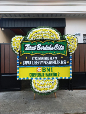 Papan Bunga Duka di Palopat Maria