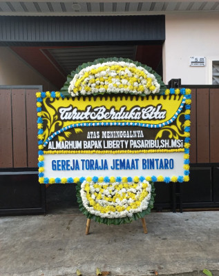 Papan Bunga Duka di Palopat Maria