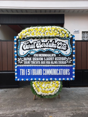 Papan Bunga Duka di Palopat Maria